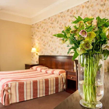 سبلينديد البوتيكي 3* فارنا