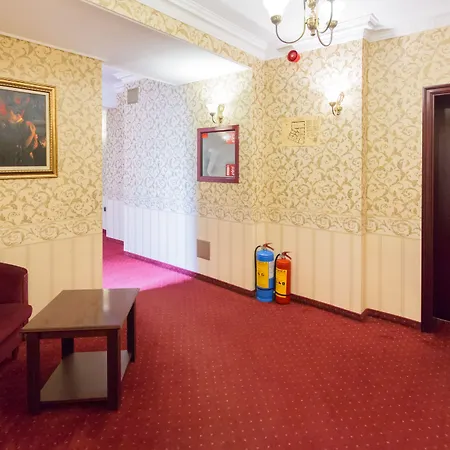 سبلينديد البوتيكي فارنا