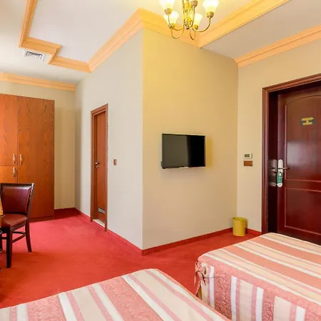 Boutique Splendid 3* וארנה