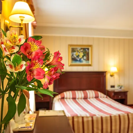 Boutique Splendid 3* וארנה